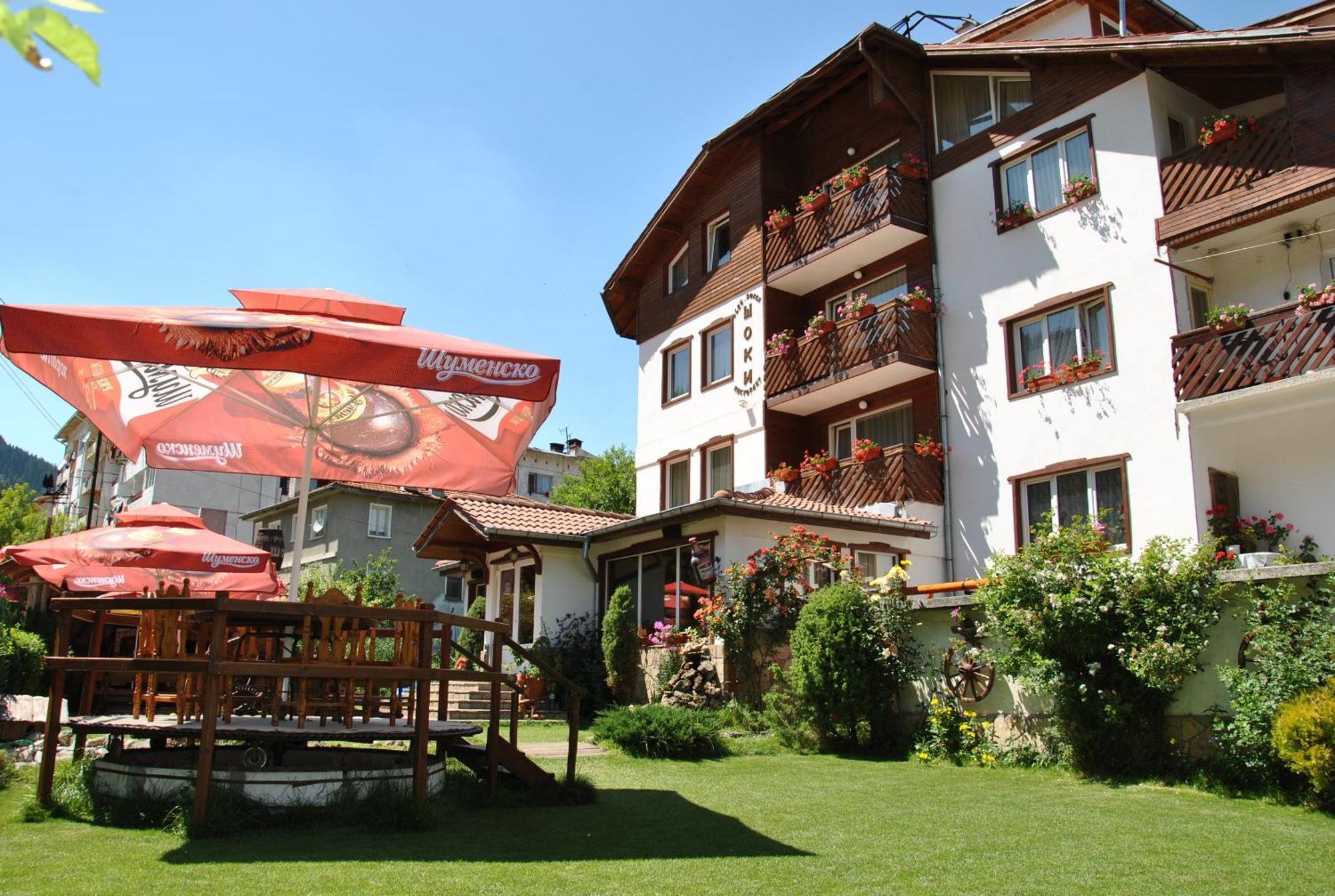 Family Hotel Shoky เชเปลาเร ภายนอก รูปภาพ